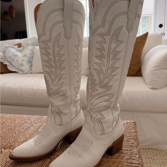 Tecovas Abby Snow WhiteHeeled Western Boots